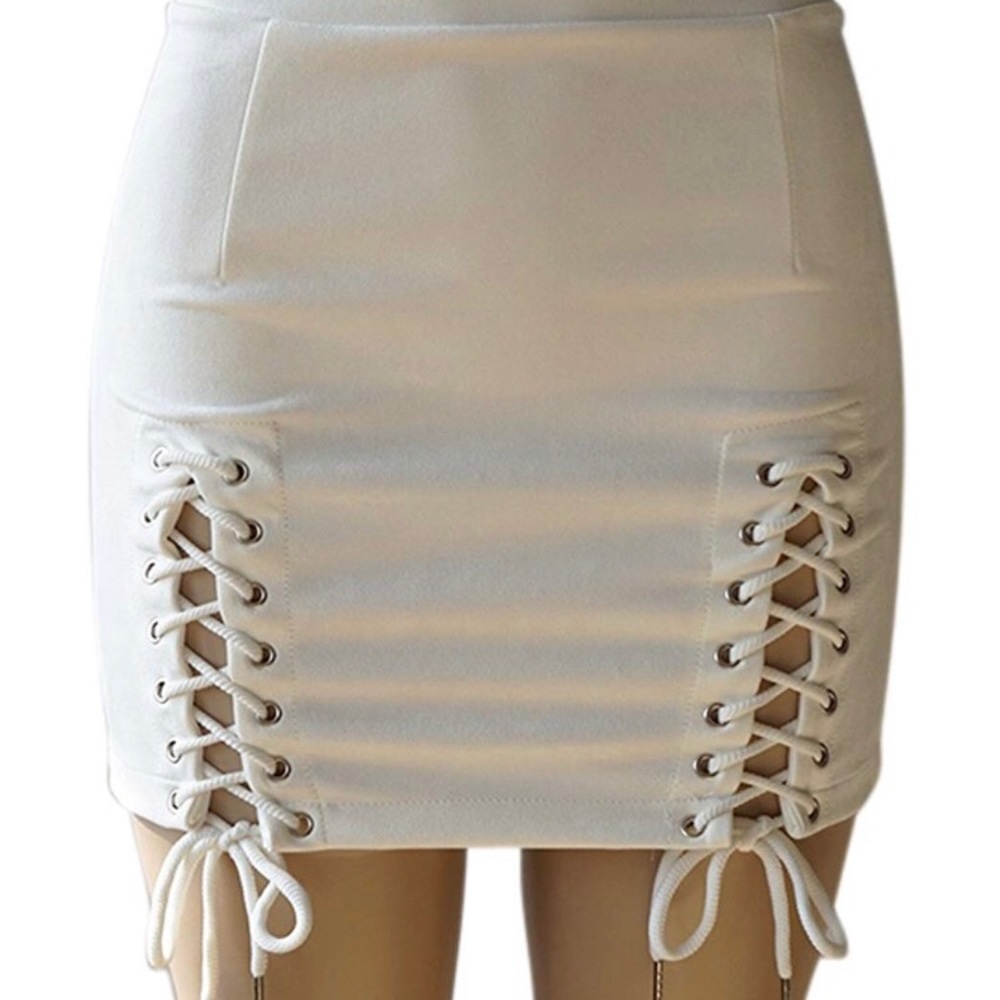 White lace tied mini skirt